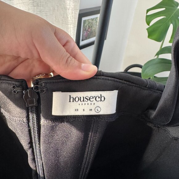 HOUSE OF CB Loretta Off-Shoulder Corset Satin Dress – Size L - Picture 4 of 15